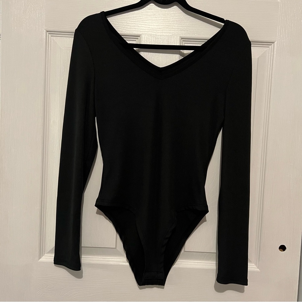 💗 SHEIN -‎ Womans Ribbed Bodysuit